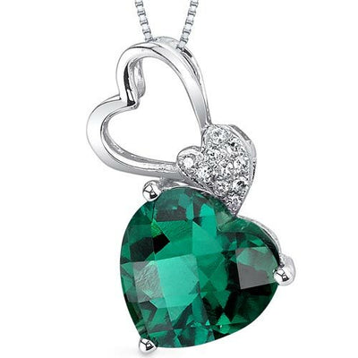 Emerald Pendant Necklace 14 Karat White Gold Heart 2.48 Carats