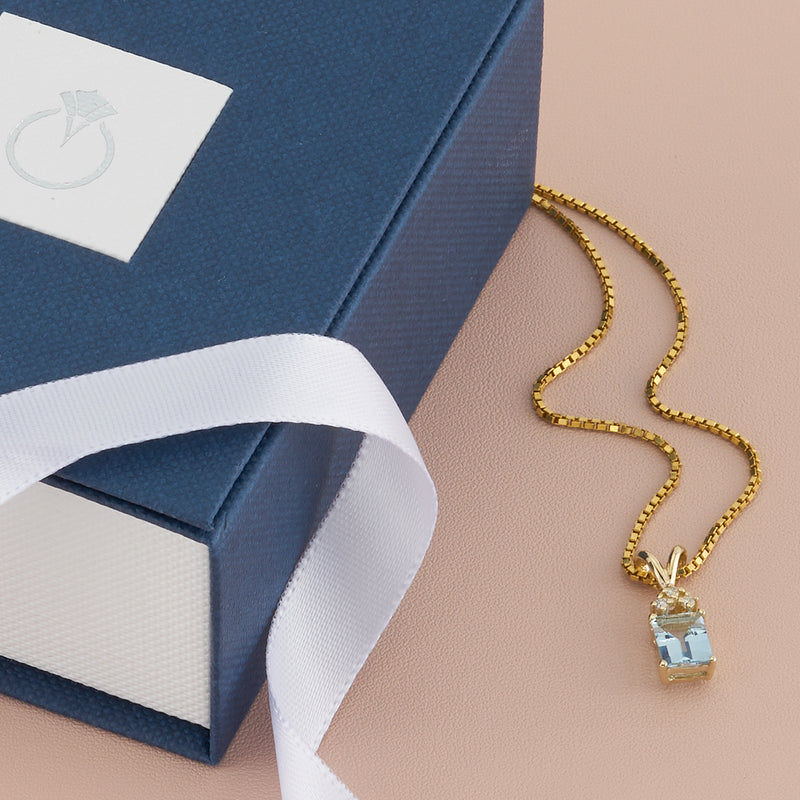 Aquamarine and Diamond Pendant Necklace 14K Yellow Gold 1 Carat Emerald Cut