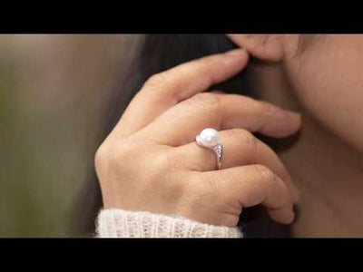 Video of Peora Freshwater Cultured White Pearl Wave Ring in Sterling Silver Sizes 5-9 SR11036. Includes a Peora gift box. Free shipping, 30-day returns, authenticity guaranteed. 