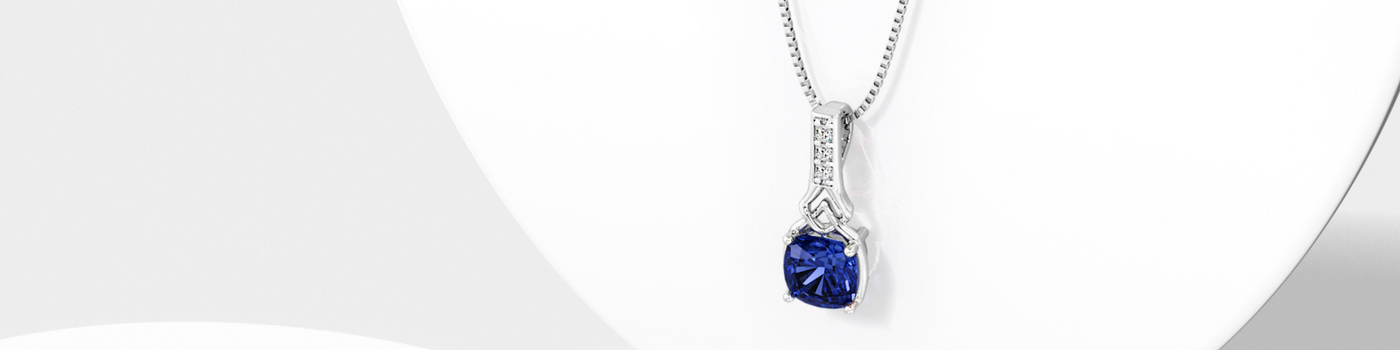 Peora 14K Gold Blue Sapphire pendant