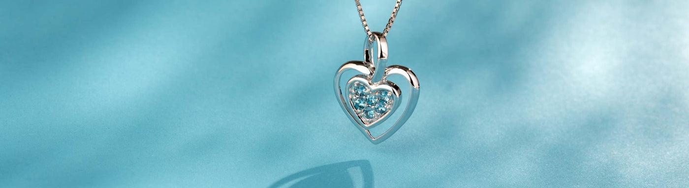 London blue topaz pendant, heart shape