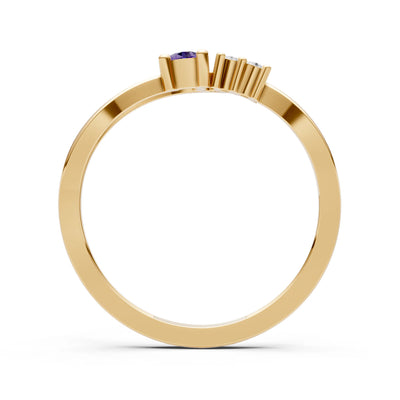 Dainty Three-Stone Curved Accent Ring - Round