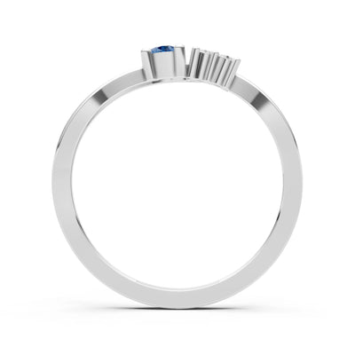 Dainty Three-Stone Curved Accent Ring - Round