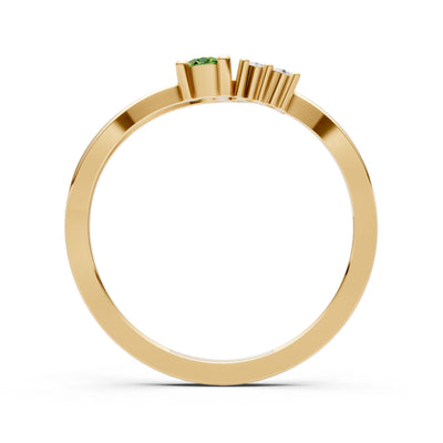 Dainty Three-Stone Curved Accent Ring - Round