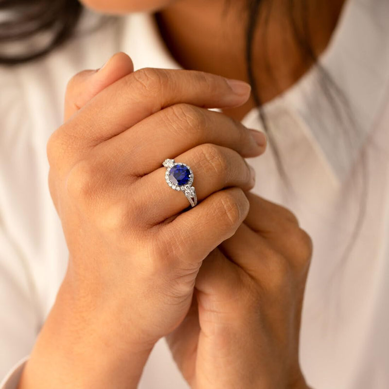 Blue Sapphire and Diamond Ring 14K White Gold 3.60 Carats Total, Size 7