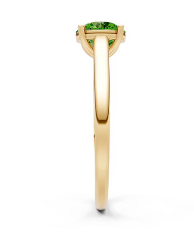 Round Cut Gemstone Solitaire Gold Ring