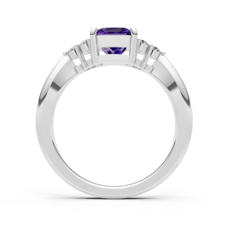 Antique Inspired Design Engagement Ring