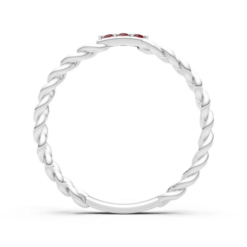Dainty Chain Link 3-Stone Ring – Round