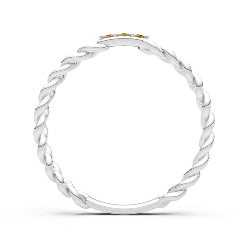 Dainty Chain Link 3-Stone Ring – Round