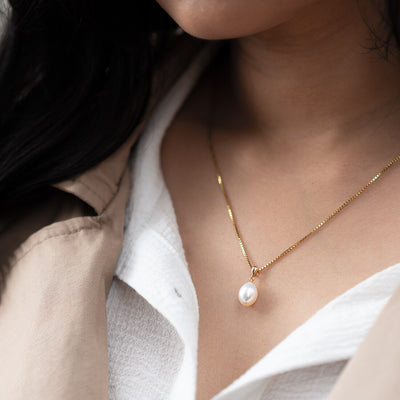 Freshwater Cultured White Pearl Pendant In 14K Yellow Gold Baroque Oval Shape 10X8Mm Dainty Solitaire P10190 additional view, angle, and on model