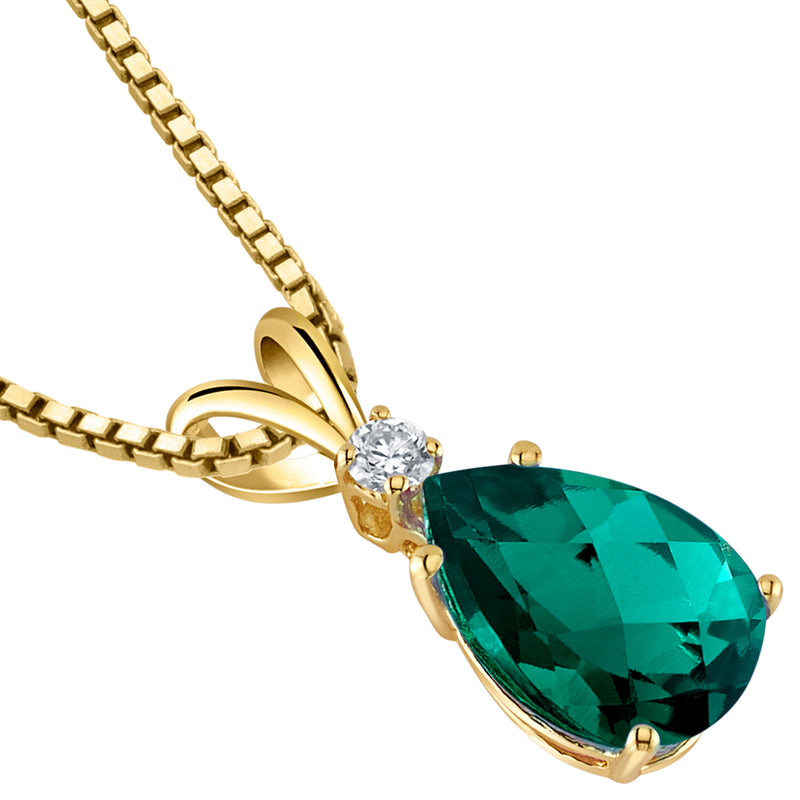 Pear Shape Emerald and Diamond Pendant Necklace 14K Yellow Gold 1.72 Carats