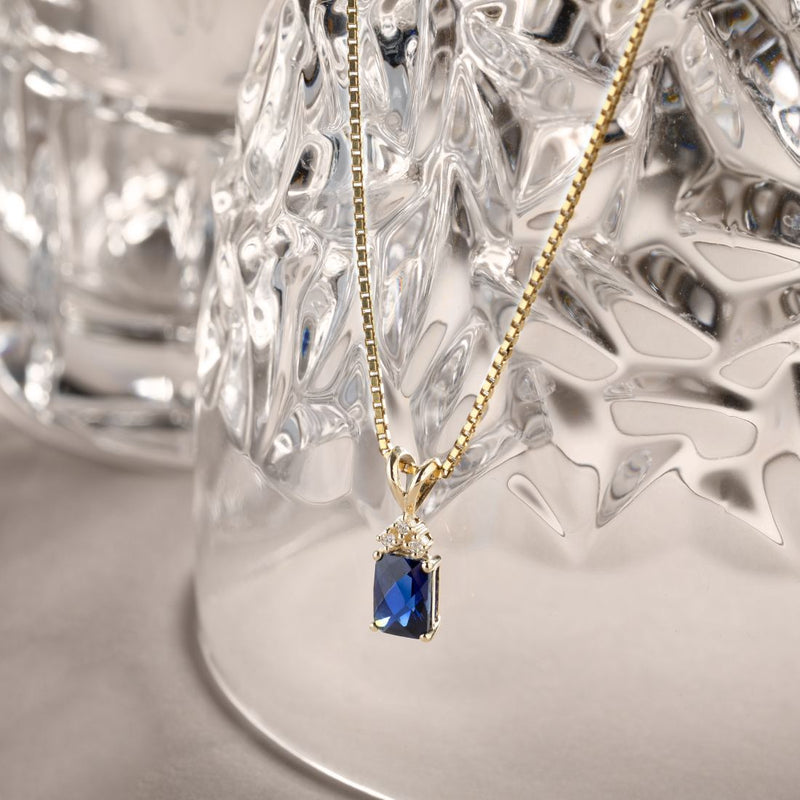 Blue Sapphire and Diamond Pendant Necklace 14K Yellow Gold 1.25 Carats Radiant Cut