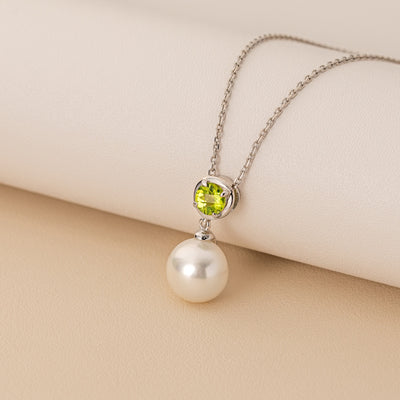 10mm Freshwater Cultured Pearl & Peridot Necklace in Sterling Silver-creative