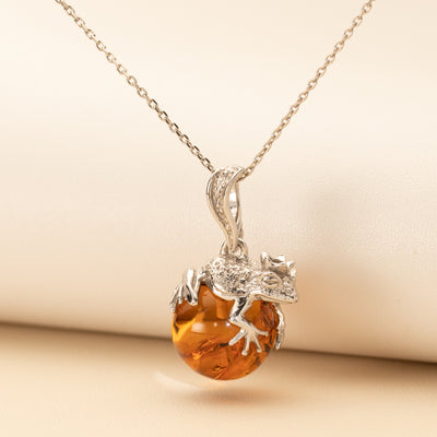 Genuine Baltic Amber Frog Prince Pendant Necklace in Sterling Silver creative