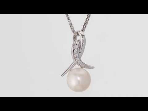 Video of Peora Freshwater Cultured White Pearl Ribbon Pendant Necklace in Sterling Silver SP10934. Includes a Peora gift box. Free shipping, 30-day returns, authenticity guaranteed. 